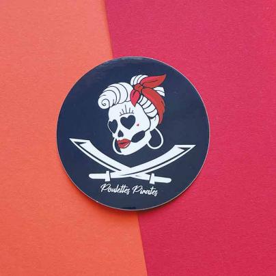 Patchs & Stickers Sticker "Poulette Pirate" 8 cm de diamètre